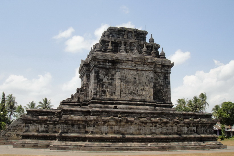 Java, Candi Mendut 6